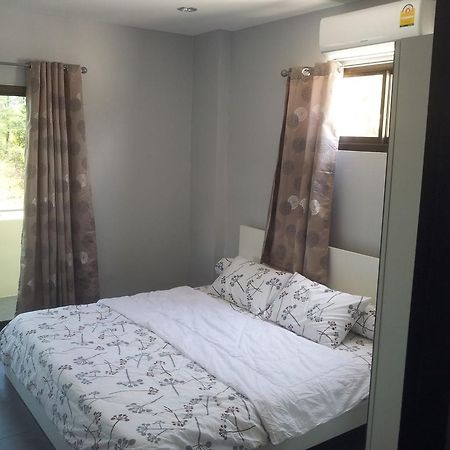 Bang Sak Living Room Apartments Bang Lut Beach Khaolak חדר תמונה